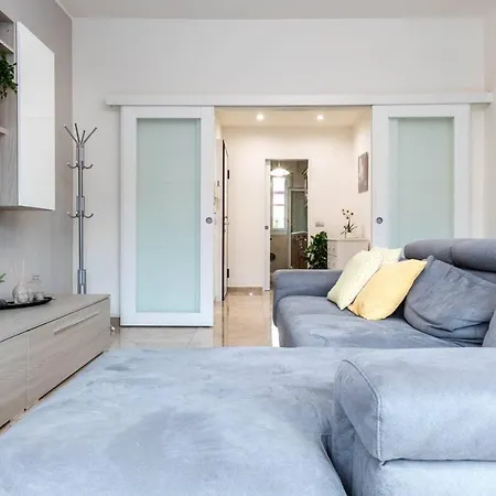 Altido Lovely For 6 Located In Vibrant Gallaratese Lejlighed Milano