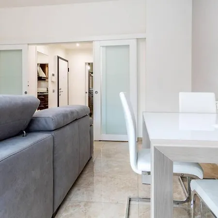 Altido Lovely For 6 Located In Vibrant Gallaratese Lejlighed Milano