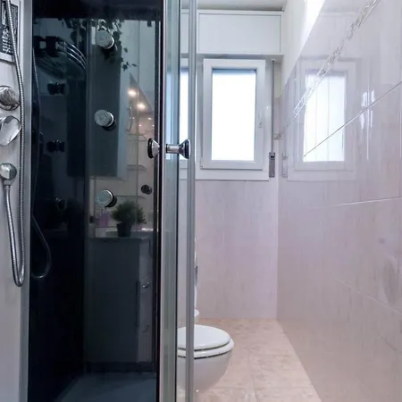 Apartman Altido Lovely For 6 Located In Vibrant Gallaratese